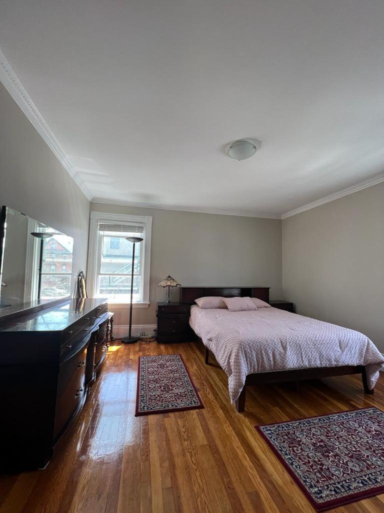 Private Room In A Grand House Boston Exterior photo